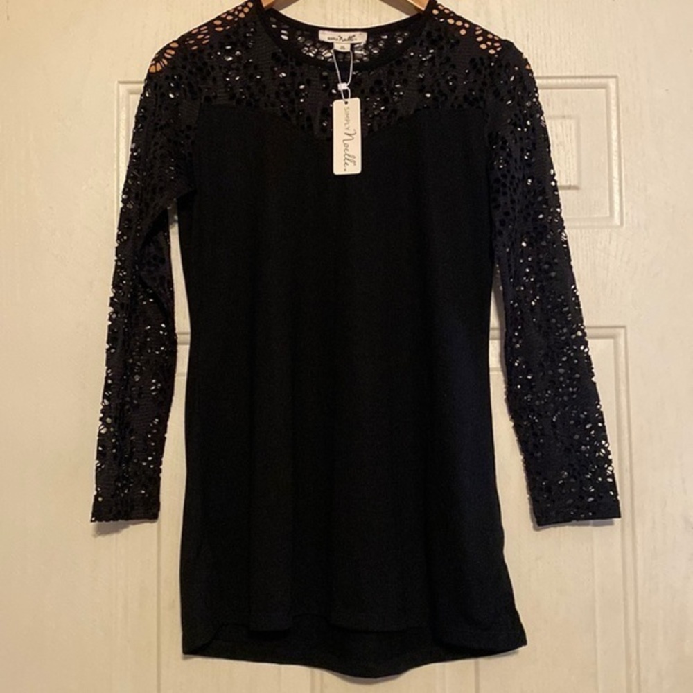 Simply Noelle long sleeve top‎